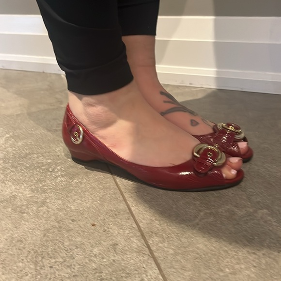 Patent red peep toe flats size 7.5 - Picture 7 of 8